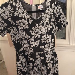 Large LuLaRoe Amelia